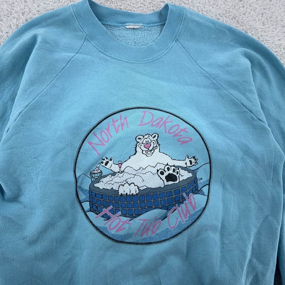 Vintage North Dakota Hot Tub Club Sweatshirt XS‎ Polar Bear Cartoon 90s